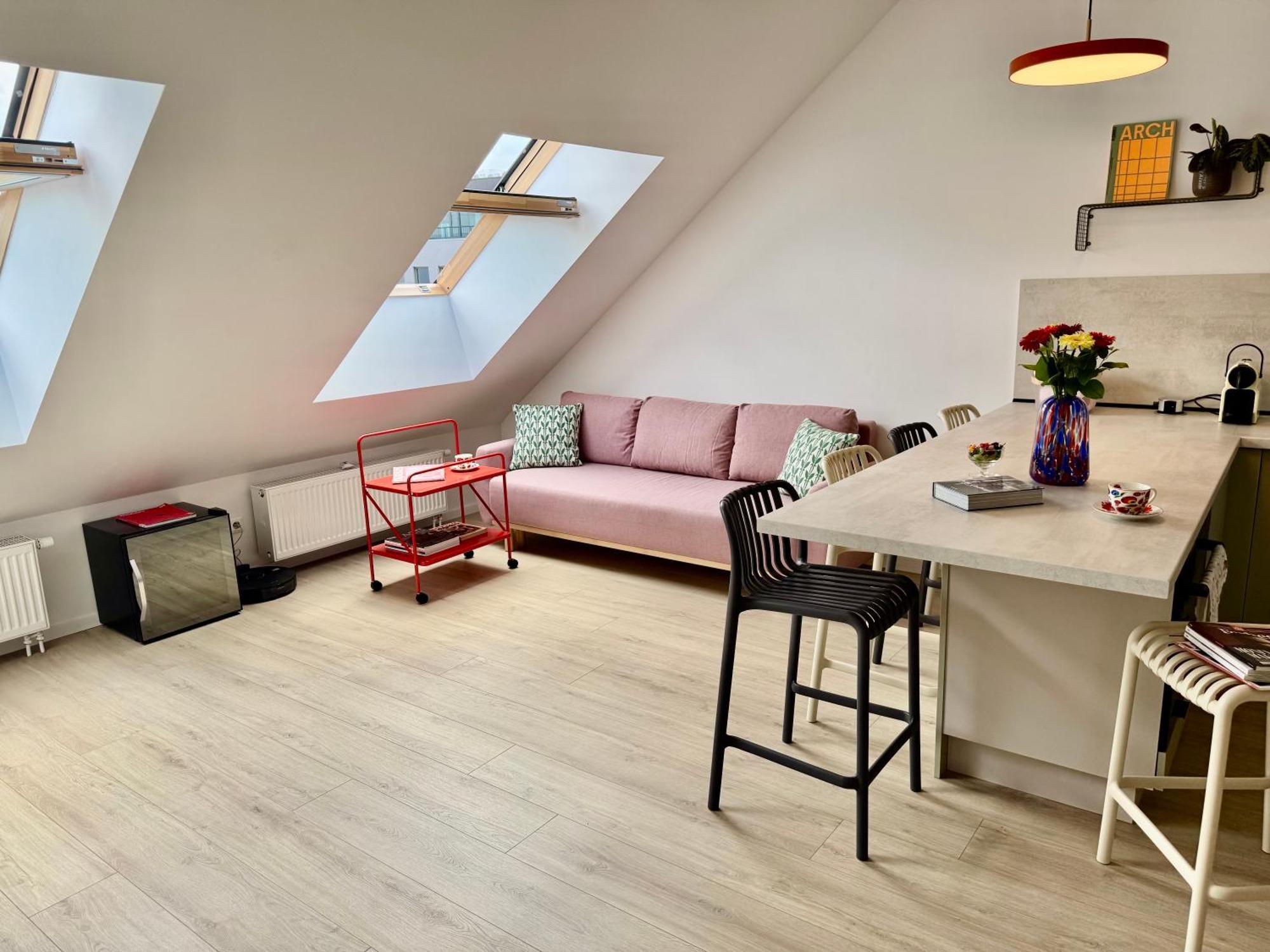 Apartmán Meridian - Stylish Brand New In The Center & Free Garage Parking *