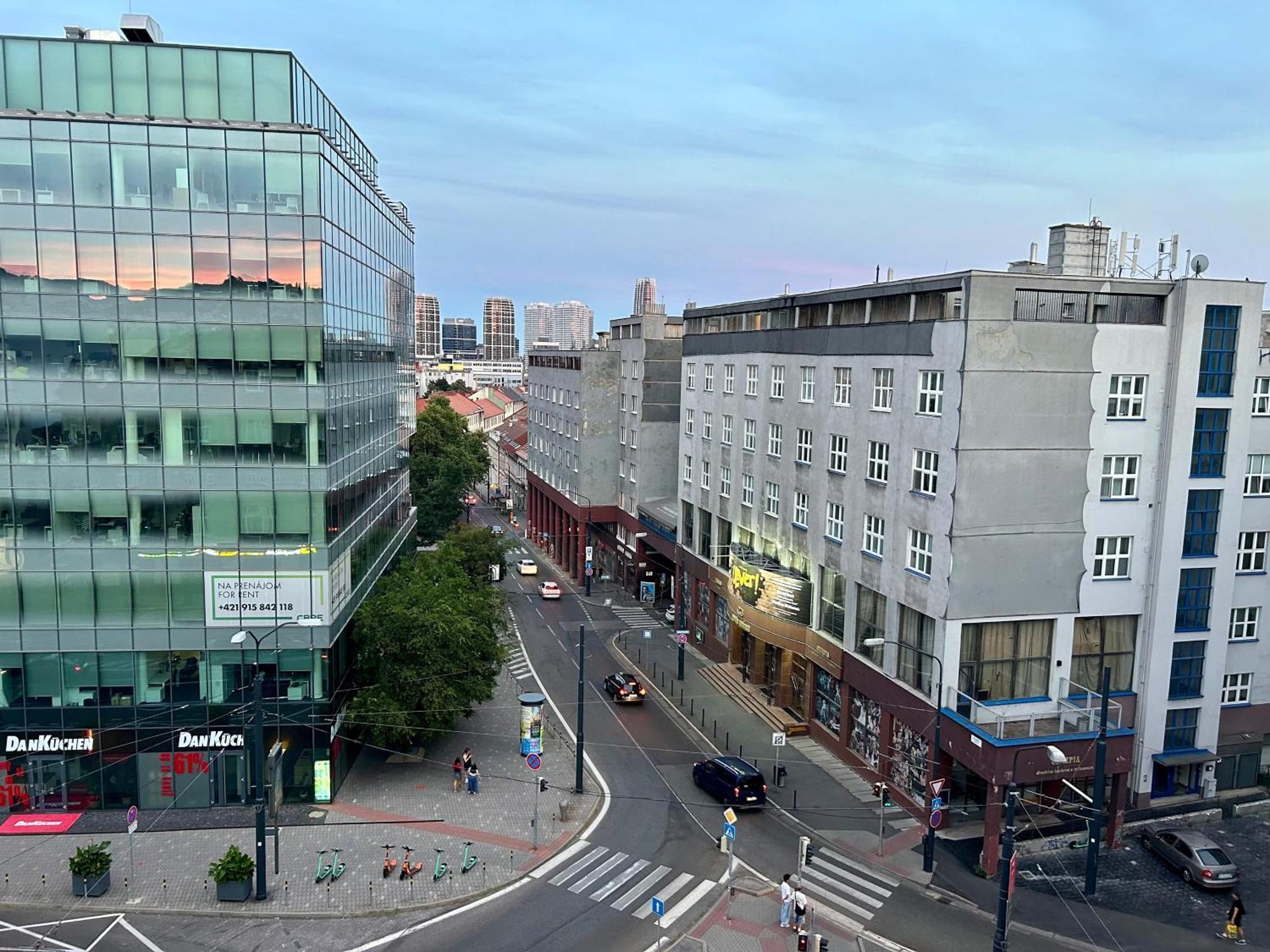 Meridian - Stylish Brand New In The Center & Free Garage Parking Apartmán Bratislava